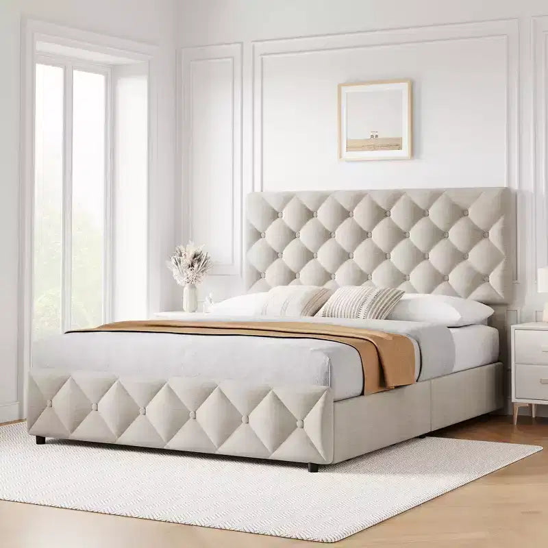 Struttura letto matrimoniale con 4 cassetti contenitore e testiera, base imbottita in lino con supporto a doghe in legno, non necessita di rete a molle