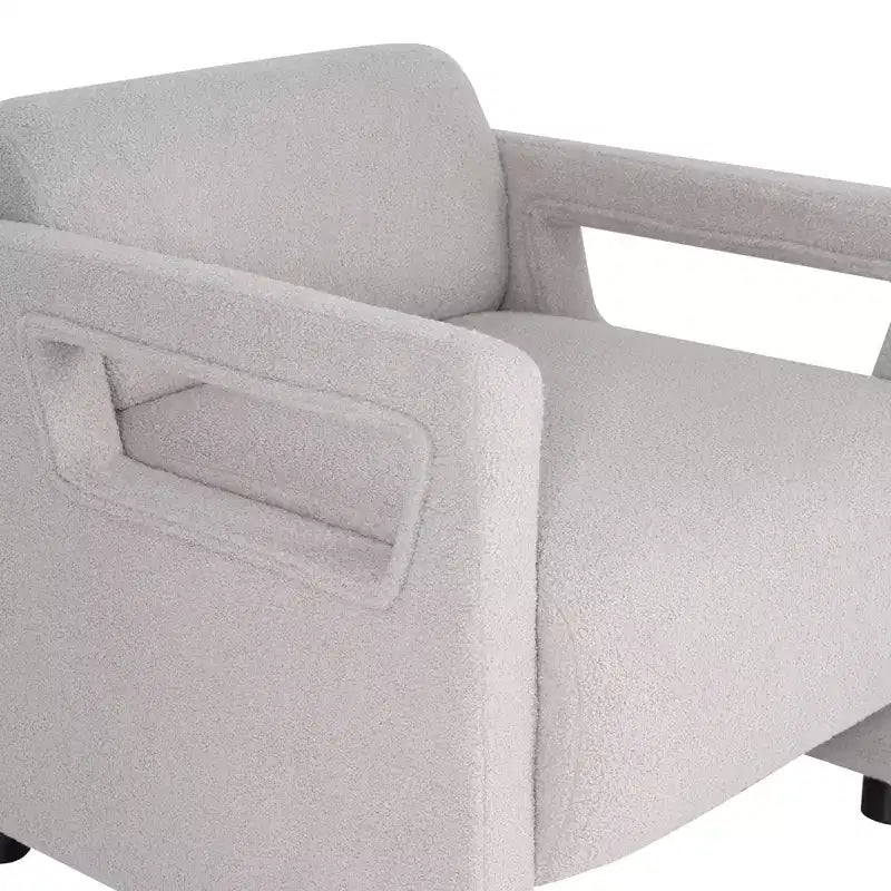 Poltrona Landon con rivestimento in finto shearling grigio chiaro
