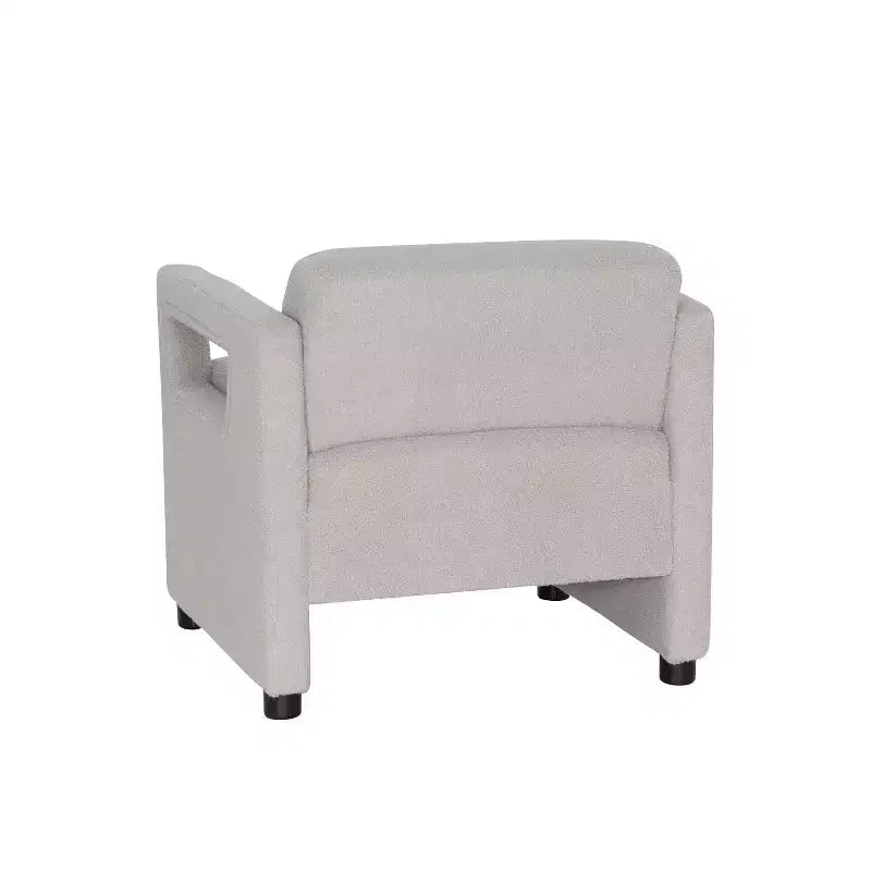 Poltrona Landon con rivestimento in finto shearling grigio chiaro